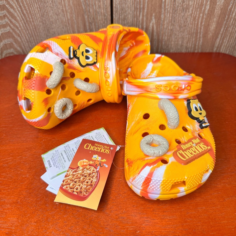 NWT Crocs Classic Honey Nut Cheerios Clog Kid J5 Orange Marbled Outdoor Activity